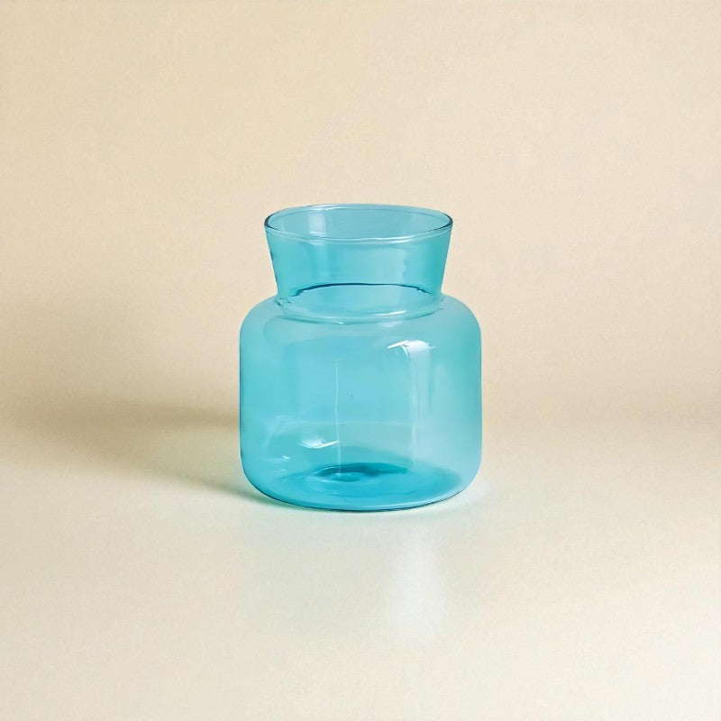Vase en verre bleu type 3