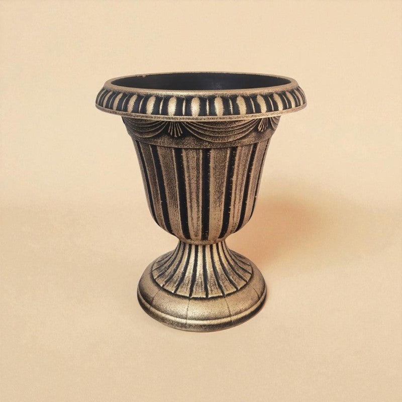Vase extérieur classique doré