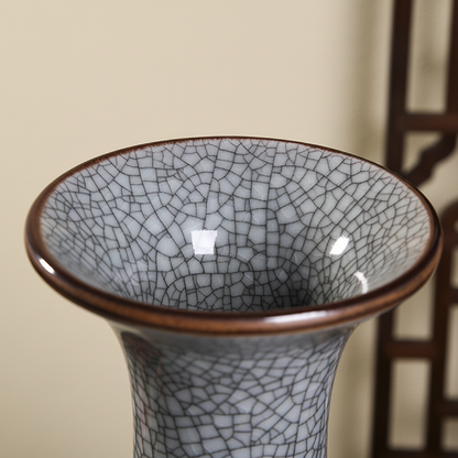 Vase céramique craquelée détail haut