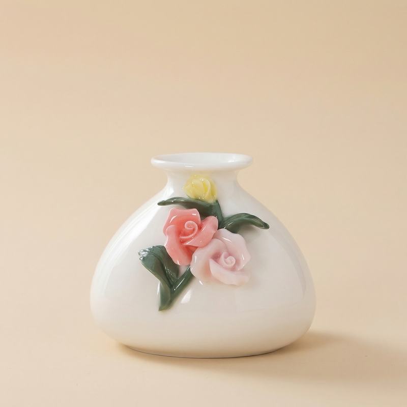 Vases en céramique roses en relief – Collection décorative élégante