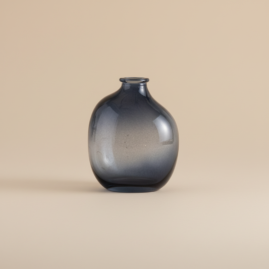 Vase en verre transparent bleu type 6