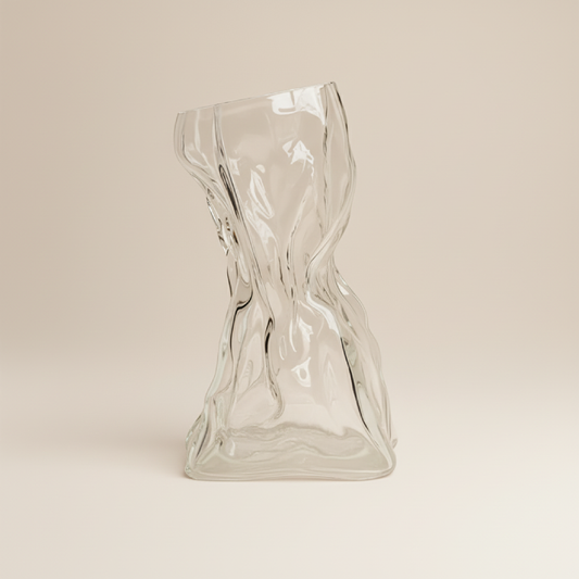 Vase en verre transparent fondu