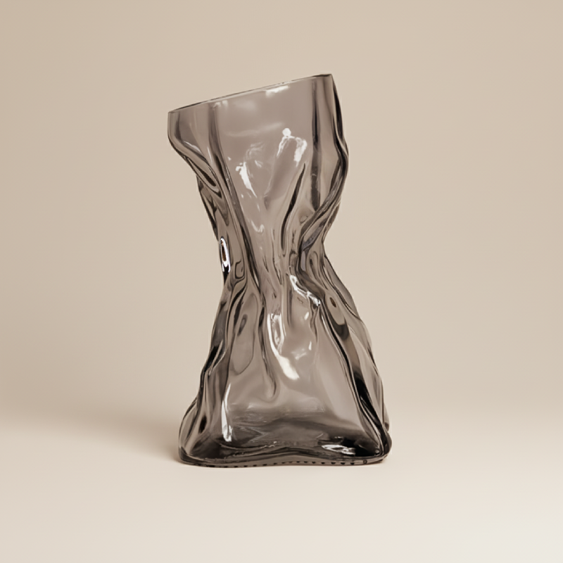 Vase en verre transparent fondu noir