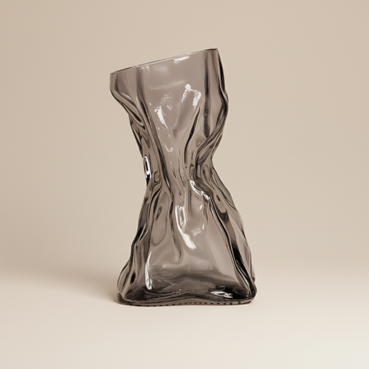 Vase en verre transparent fondu noir