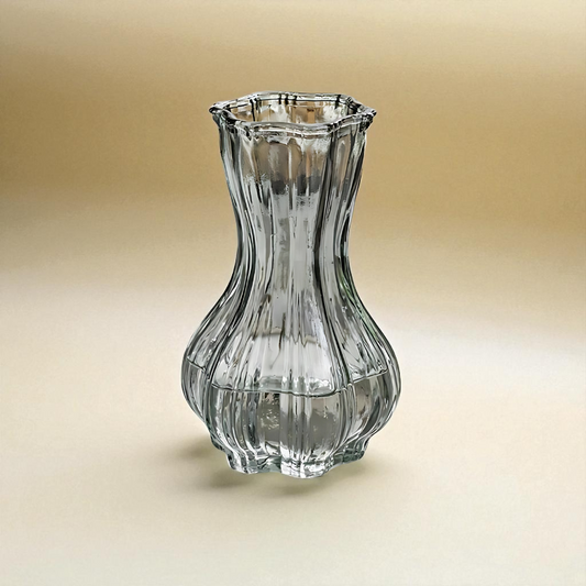 Vase en verre transparent noir bulbe