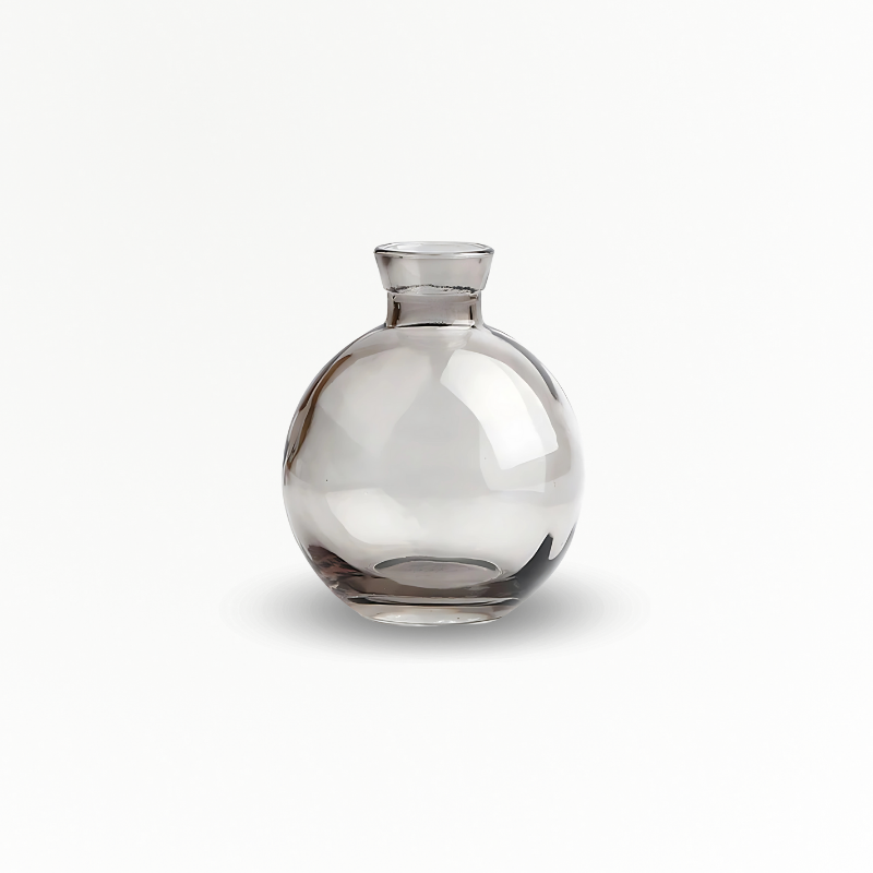 Vase en verre transparent noir type 5
