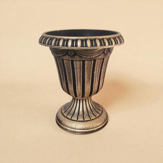 Vase extérieur classique doré
