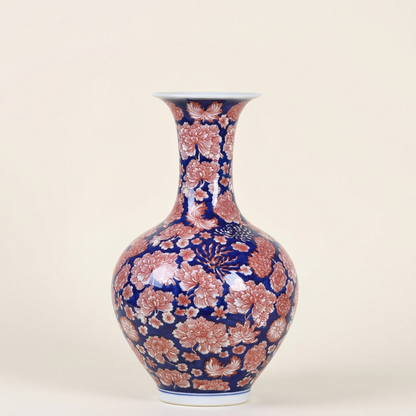 Vases en porcelaine bleu profond et motifs floraux rouges – Élégance asiatique raffinée L'UNIVERS DU VASE