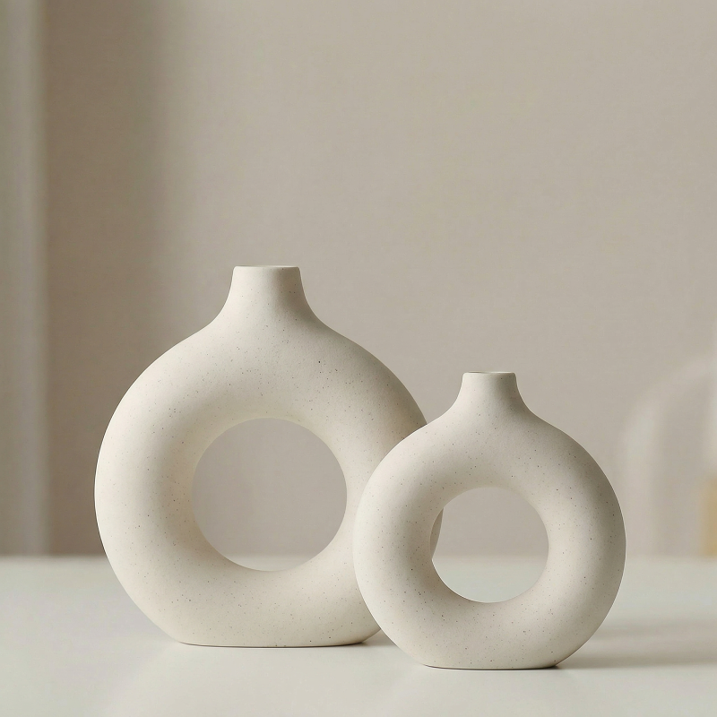 Vases en céramique design circulaire – Style minimaliste moderne